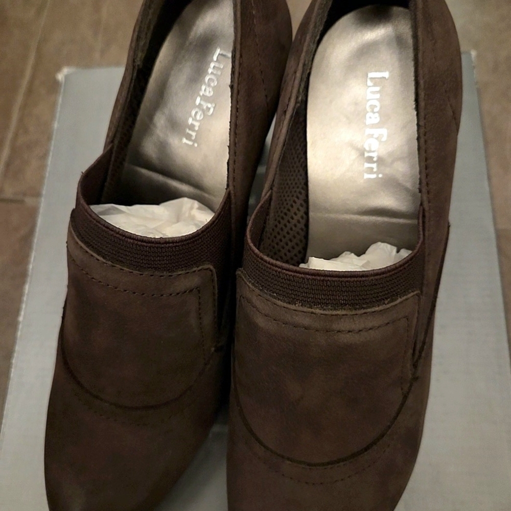 Luca Ferri Brown Suede Heels Size 7